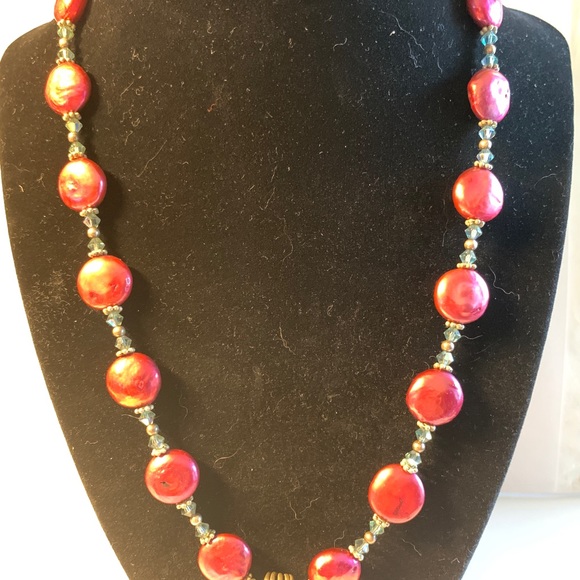 Handmade necklace and earring set - Picture 4 of 4